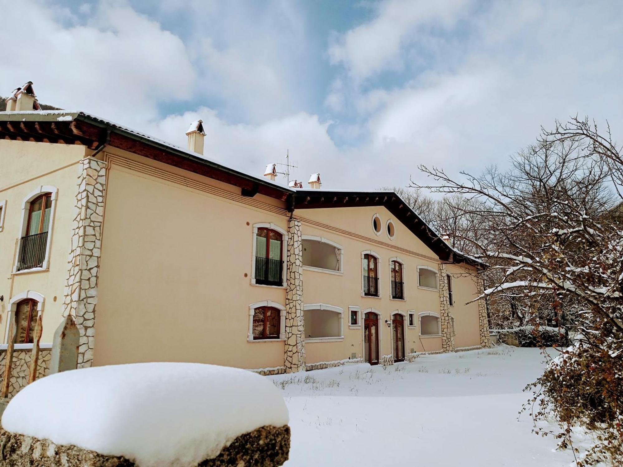 Le Masserie Case Vacanza Villetta Barrea Exteriér fotografie